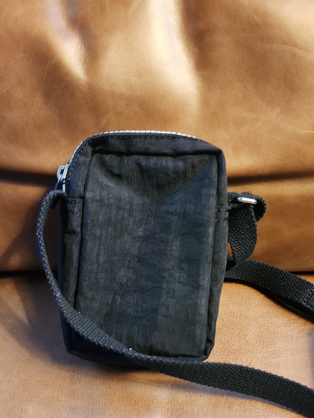 Kipling Crossbody - Picture 2 of 8